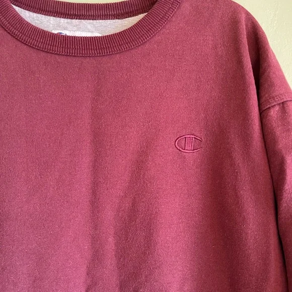 Maroon Champion Crewneck - Picture 4 of 5